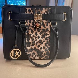 Dasein Handbag & Wallet